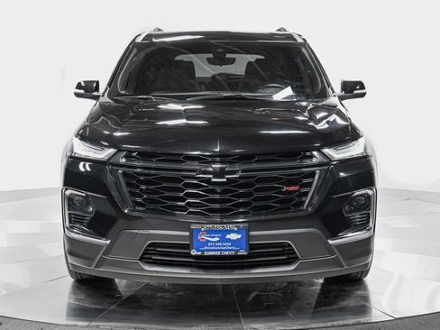 Used 2023 Chevrolet Traverse RS image 11