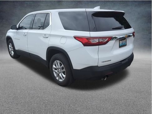 Used 2020 Chevrolet Traverse LS FWD image 8