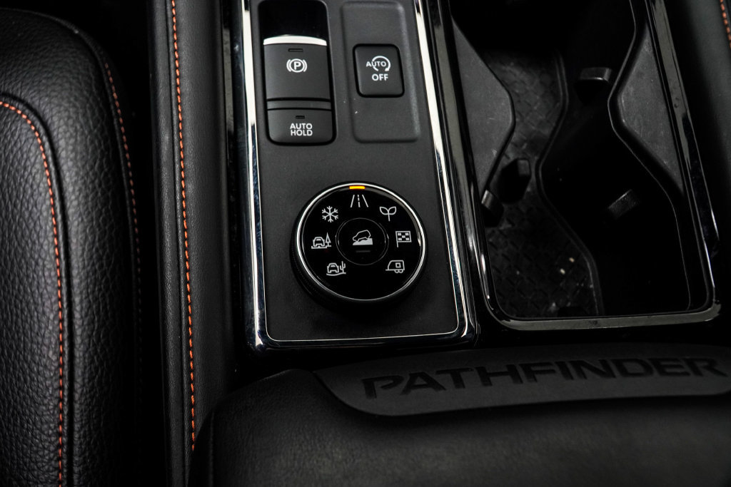 Used 2024 Nissan Pathfinder Rock Creek AWD/4WD image 23