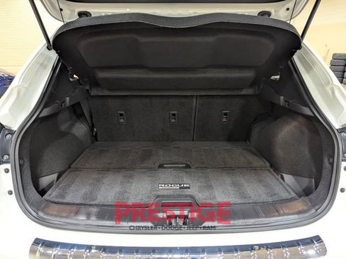 Used 2022 Nissan Rogue Sport SL image 8