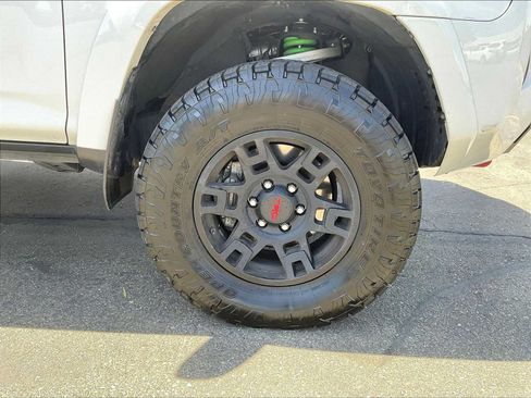 Used 2021 Toyota 4Runner TRD Off-Road Premium w/ Wilderness Package (TMS) AWD/4WD image 11