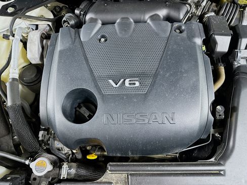 Used 2016 Nissan Maxima 3.5 SV image 32