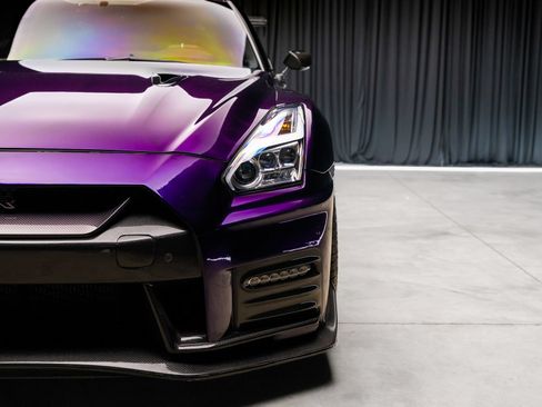 Used 2023 Nissan GT-R Premium w/ Premium Interior Package AWD/4WD image 24