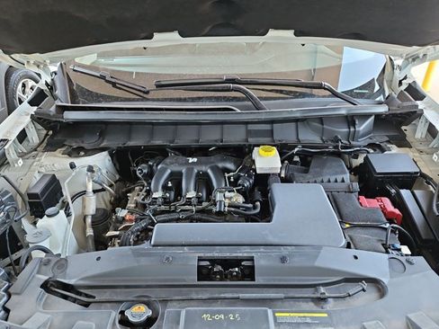Used 2024 Nissan Pathfinder SV FWD image 22