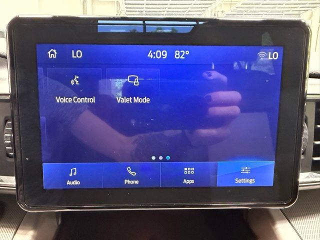 Used 2024 Ford Explorer XLT w/ XLT Sport Appearance Package AWD/4WD image 42