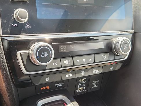 Used 2019 Honda Insight Touring image 11