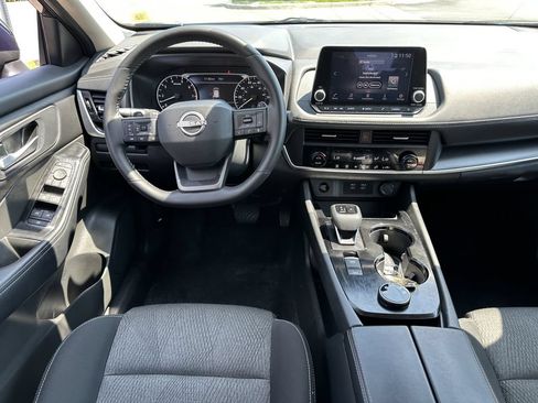 Certified 2025 Nissan Rogue SV AWD/4WD image 16