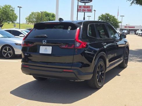 Used 2025 Honda CR-V EX image 5