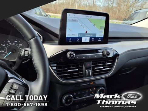 Used 2022 Ford Escape SE w/ Cold Weather Package image 21