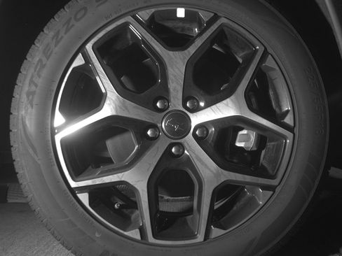 Used 2025 Jeep Compass Limited image 10