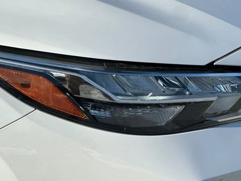 Used 2022 Nissan Sentra SR w/ Lighting Package image 32