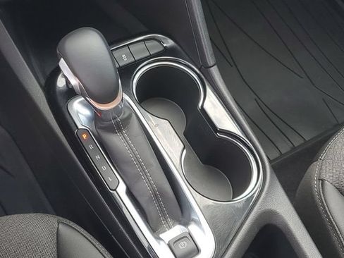 Certified 2024 Buick Encore GX Preferred w/ Comfort Package FWD image 27