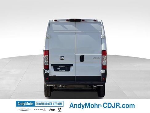 Used 2024 RAM ProMaster 2500 w/ Convenience Group FWD image 6