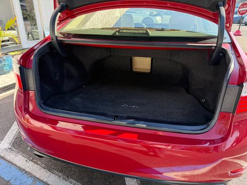 Used 2014 Lexus ES 350 4dr Sdn image 19