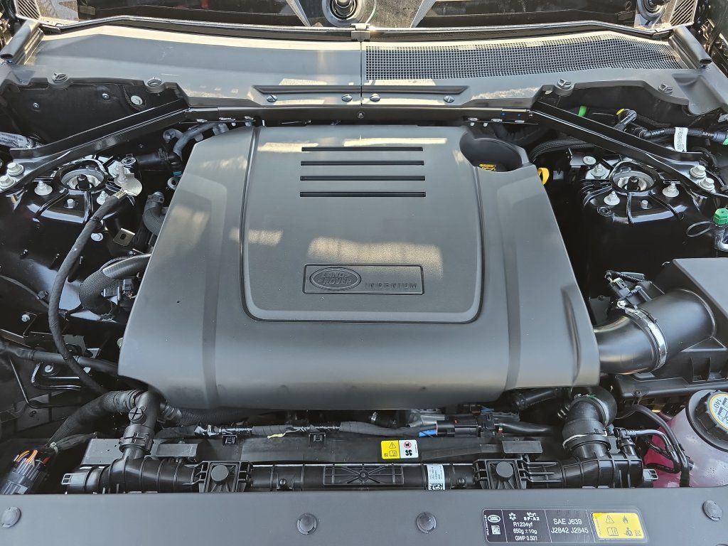 New 2026 Land Rover Defender 110 S AWD/4WD image 31