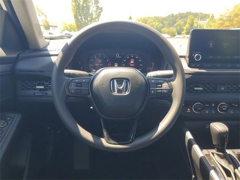 New 2025 Honda Accord SE image 10