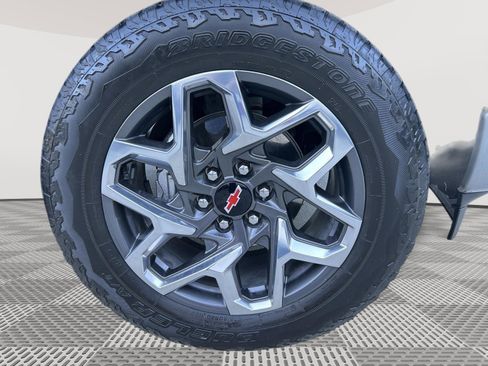 Used 2023 Chevrolet Silverado 1500 RST w/ Z71 Off-Road Package image 31