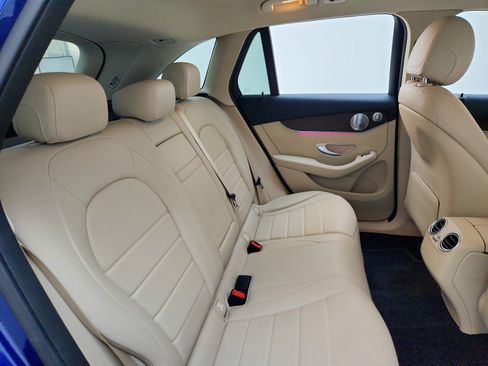 Used 2021 Mercedes-Benz GLC 300 image 30