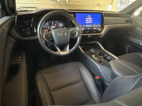 Certified 2025 Lexus TX 350 FWD w/ Technology Package image 6