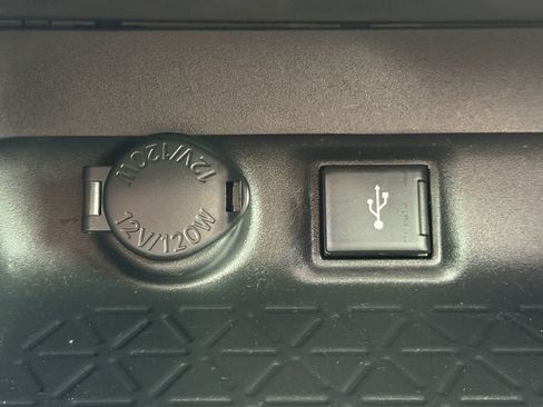 Used 2020 Toyota RAV4 LE w/ Carpet Mat Package FWD image 26