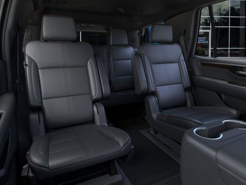 New 2026 Chevrolet Tahoe High Country AWD/4WD image 17