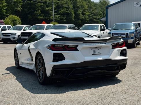 Used 2023 Chevrolet Corvette Stingray Premium Cpe RWD image 7