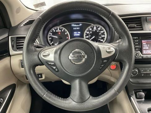 Used 2017 Nissan Sentra SV w/ Style Package image 16