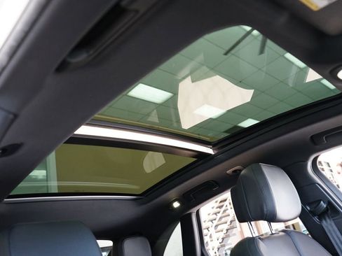 Used 2019 Porsche Macan image 9