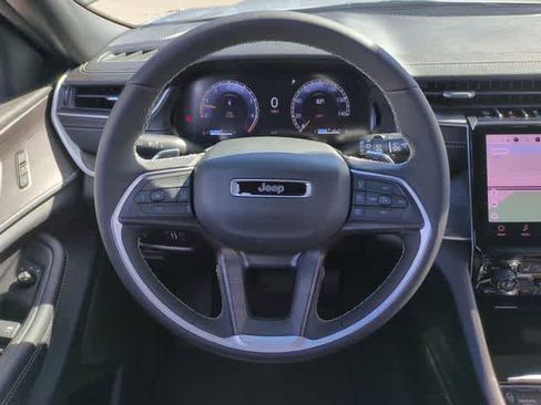 New 2025 Jeep Grand Cherokee L Limited w/ Black Appearance Package image 23