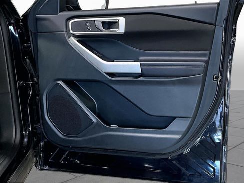 Used 2020 Ford Explorer XLT RWD image 22