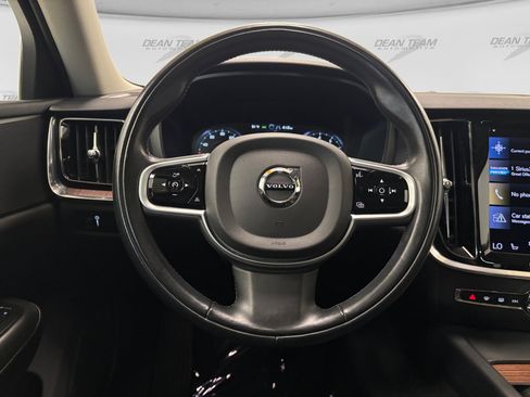 Used 2021 Volvo S60 T6 Momentum AWD/4WD image 14
