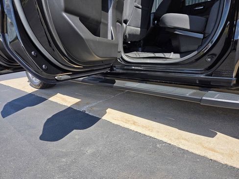 Used 2019 Chevrolet Silverado 1500 RST AWD/4WD image 15