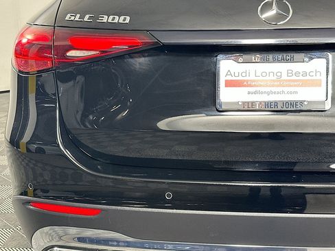Used 2023 Mercedes-Benz GLC 300 image 17