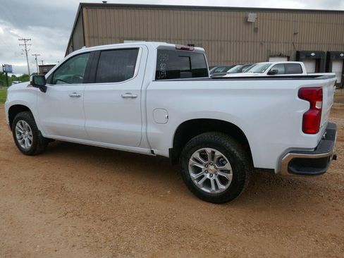 New 2026 Chevrolet Silverado 1500 LTZ w/ LTZ Premium Package AWD/4WD image 7