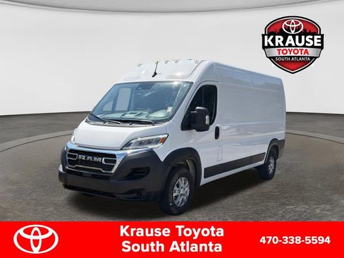 Used 2024 RAM ProMaster 2500 w/ Quick Order Package 22G SLT FWD image 3