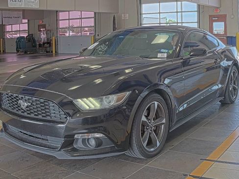 Used 2015 Ford Mustang Coupe w/ Equipment Group 051A RWD image 1