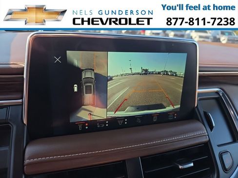 Used 2024 Chevrolet Suburban High Country w/ Advanced Technology Package image 28