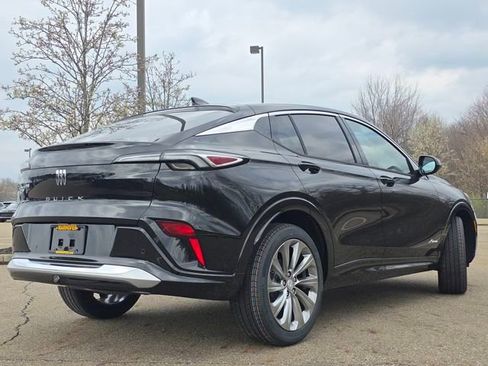 New 2026 Buick Envista Avenir image 16