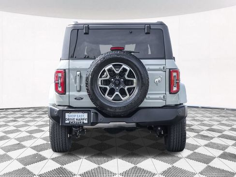 Used 2022 Ford Bronco Outer Banks AWD/4WD image 14