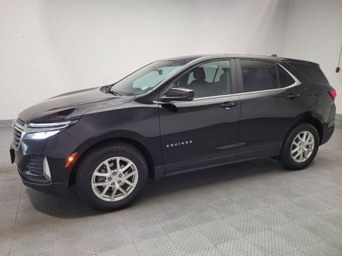 Used 2023 Chevrolet Equinox LT FWD image 2