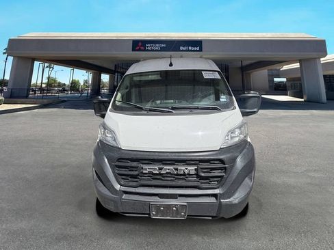 Used 2023 RAM ProMaster 2500 FWD image 2