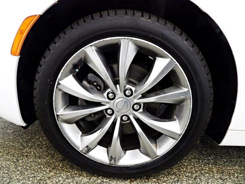 Used 2016 Chrysler 200 S image 18