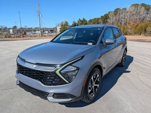 Used 2023 Kia Sportage EX image 5