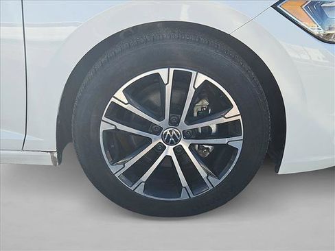 Used 2024 Volkswagen Jetta Sport image 22