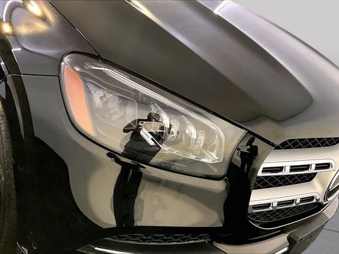 Used 2023 Mercedes-Benz GLS 580 4MATIC image 27