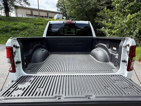 Used 2023 RAM 1500 Big Horn AWD/4WD image 8