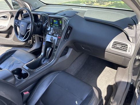 Used 2011 Chevrolet Volt Premium w/ Premium Trim Package FWD image 32
