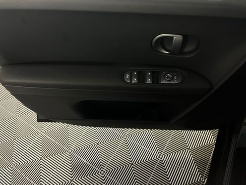 Used 2025 Hyundai Ioniq 5 SE image 26