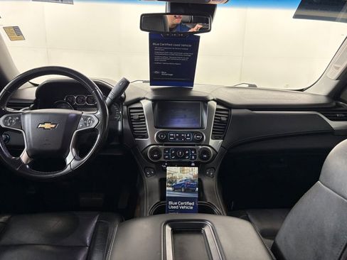 Used 2018 Chevrolet Suburban LT image 25