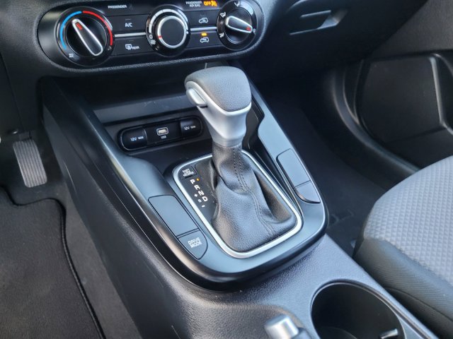 Certified 2025 Kia Soul LX w/ LX Technology Package FWD image 22